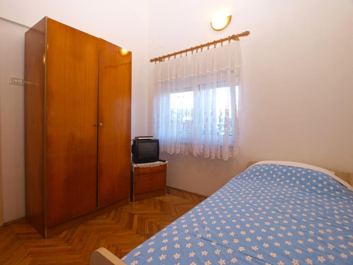 Apartments Mladen 1588 プーラ エクステリア 写真