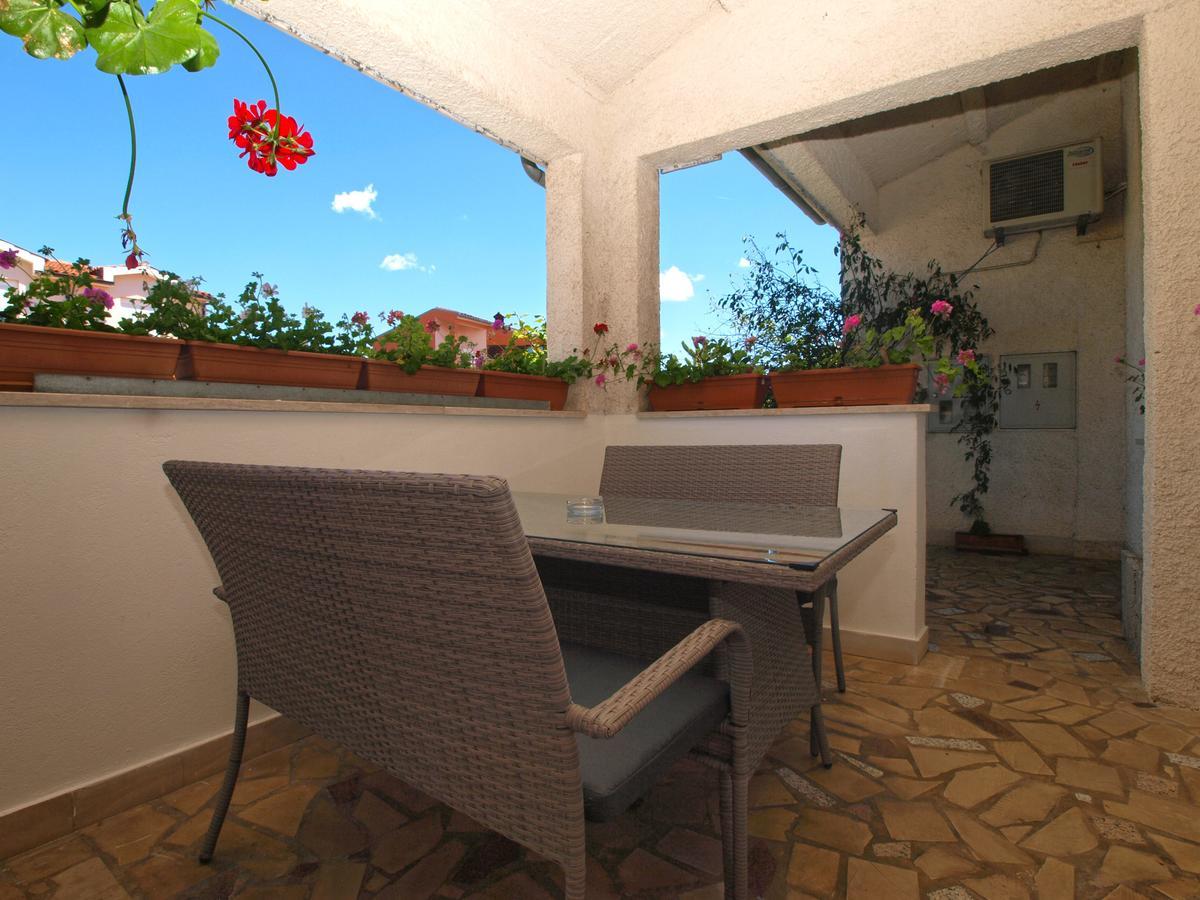 Apartments Mladen 1588 プーラ エクステリア 写真