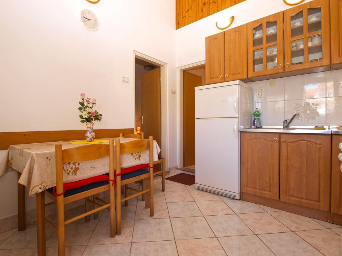 Apartments Mladen 1588 プーラ エクステリア 写真