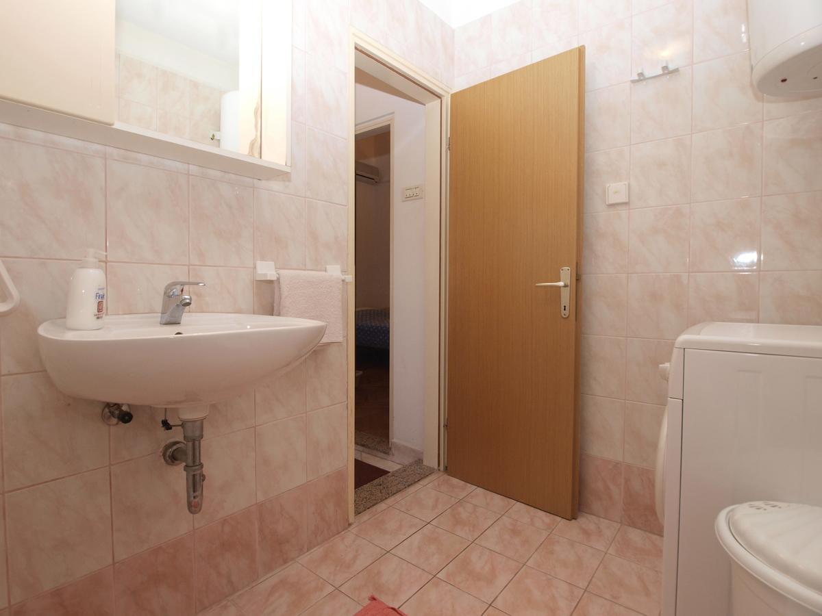 Apartments Mladen 1588 プーラ エクステリア 写真