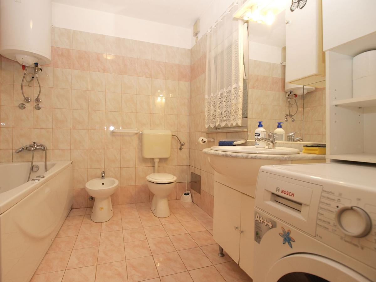 Apartments Mladen 1588 プーラ エクステリア 写真