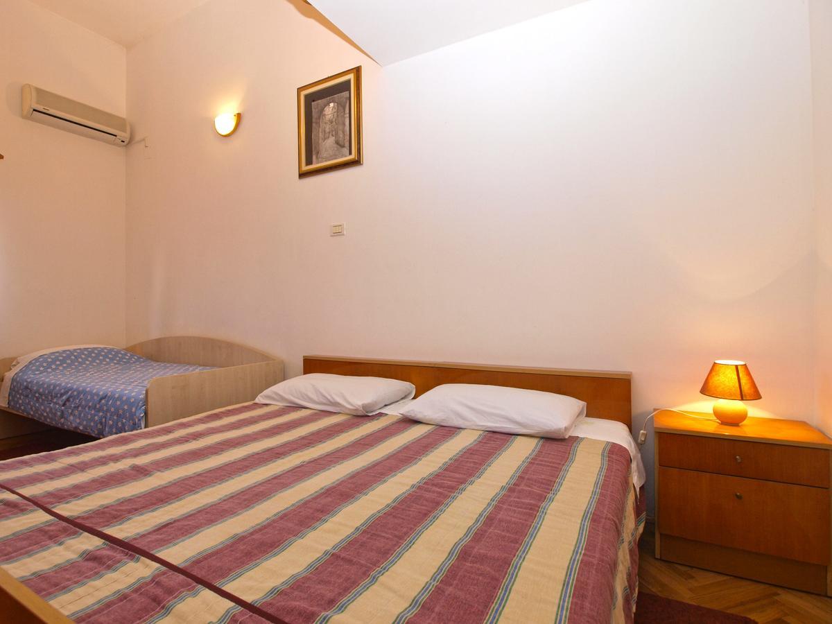 Apartments Mladen 1588 プーラ エクステリア 写真