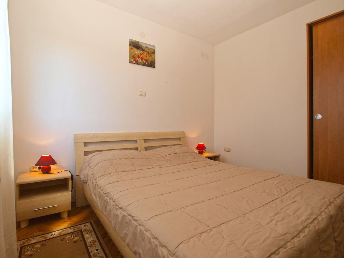 Apartments Mladen 1588 プーラ エクステリア 写真